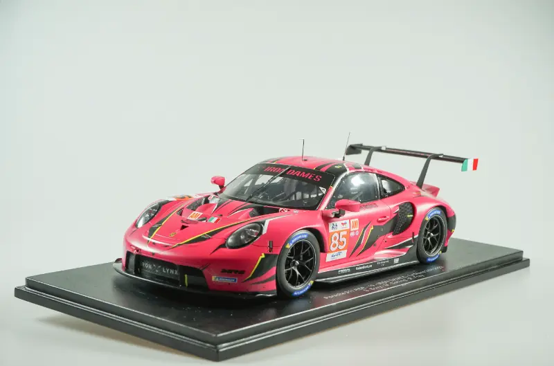 Spark Porsche 911 RSR-19 Type 991 n° 85 Iron Dames 4th 24h Le Mans 2023 