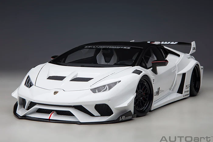 Autoart  Lamborghini Liberty Walk LB Silhoutte Works  Huracan Gt White 